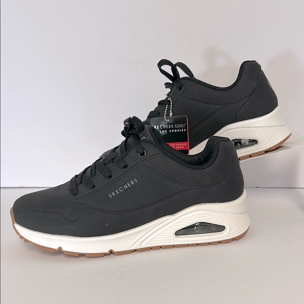 Skechers NWT Street LA Uno Stand on Air Womens Size 9 Wide Black Sneakers 73690